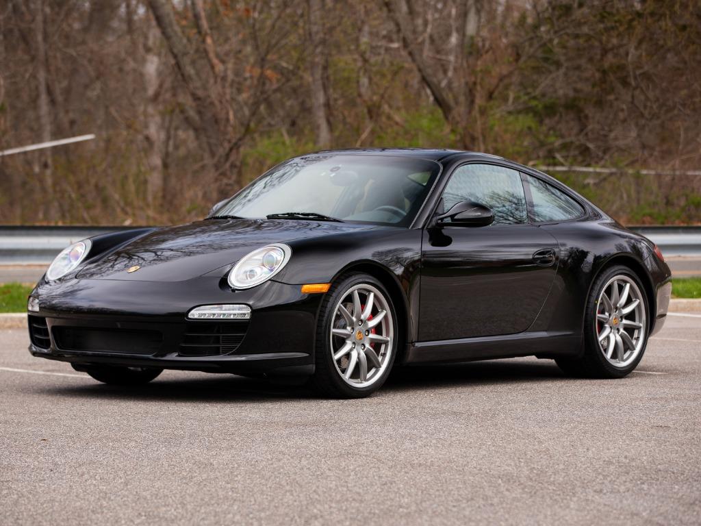 2011 Porsche 911 Carrera S Coupe's photo